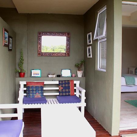 Beach Music Jeffreys Bay Bilik gambar
